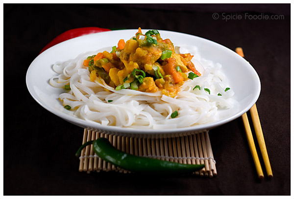 Burmese curry, pork, vegetables, Spicie Foodie