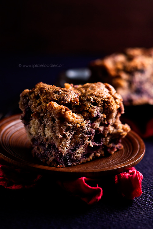 Vegan and Healthier Blueberry Buckle Made with Whole Wheat Flour Recipe @SpicieFoodie | #vegan #blueberries #dessert