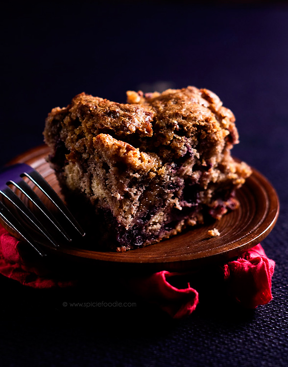 Vegan and Healthier Blueberry Buckle Made with Whole Wheat Flour Recipe @SpicieFoodie | #vegan #blueberries #dessert