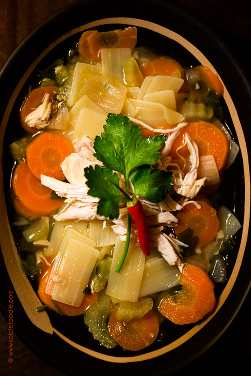 Spicy Lemongrass Chicken Noodle Soup Recipe by @SpicieFoodie| #soup #lemongrass #birdseyechili #thaichili