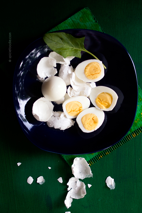 Egg Salad with Chipotle Pepper by @SpicieFoodie | #eggs #eggsalad #chipotlepepper #spicy #vegetarian