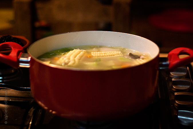 Caldo de pollo or Mexican Chicken Soup by @SpicieFoodie | #mexican #caldo #chicken #soup