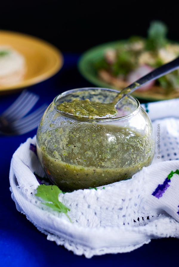 Chicken Tostadas with Charred Tomatillo and Serrano Salsa by @SpicieFoodie | #mexican #salsa #glutenfree